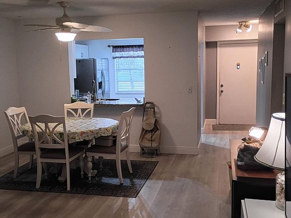 3rd image of 414 SE 10th Street #107