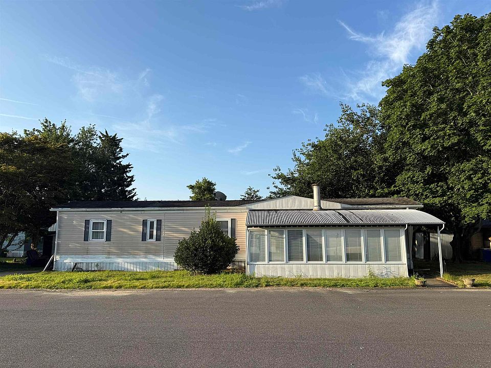 2nd image of 22 Westwood Dr W Lot 22