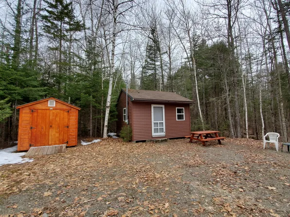 18 Blackberry Lane, Lagrange, ME 04453