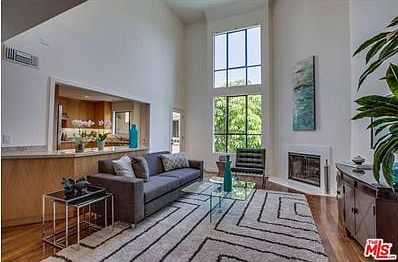 1st image of 720 Huntley Dr APT 210