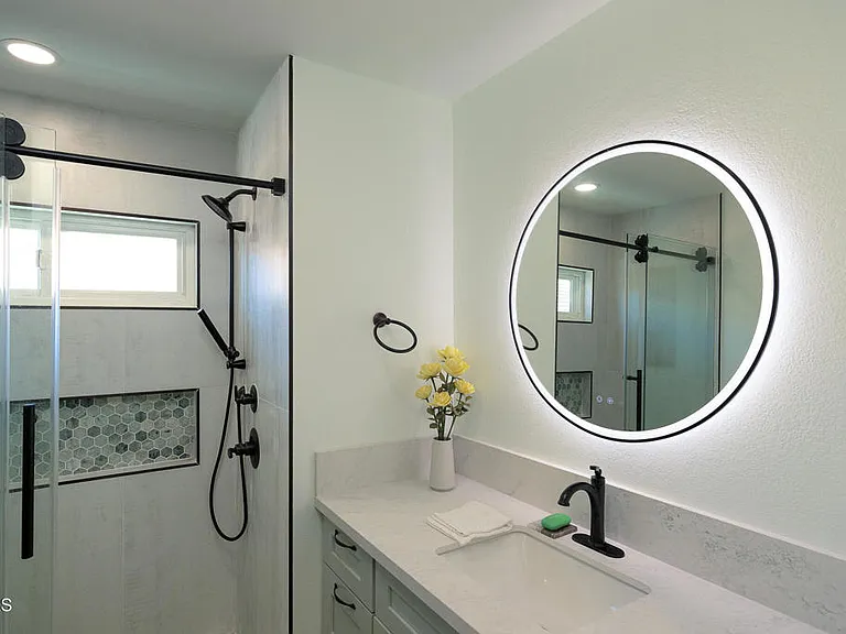 2411 Monaco Dr — Photo 18