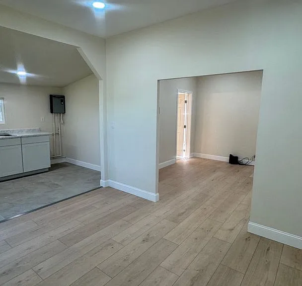 2175 Howard St — Photo 4