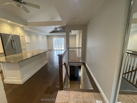 3rd image of 109 River Rd