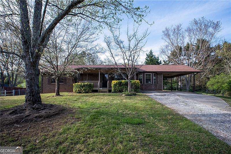 1st image of 98 Laurie Ct