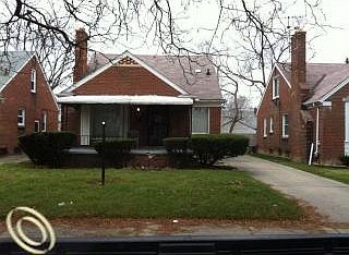 2nd image of 18303 Rosemont Ave