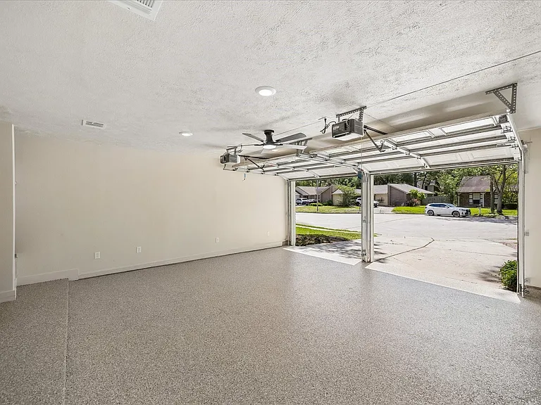 9214 Grandview Park Dr — Photo 32