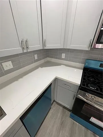 4411 King St — Photo 10