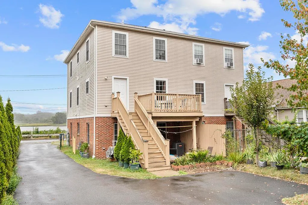 3 bed, 1500 sqft, $4,800 — Photo 1