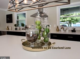 26 Courtland Ln, Willingboro, NJ 08046