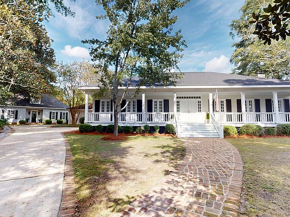 3rd image of 40 Buerger Rd
