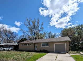 2033 W Columbine Ln, Wichita, KS 67204