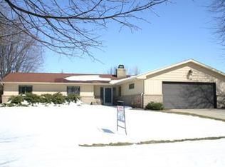 108 Meadow Ln, Midland, MI 48640