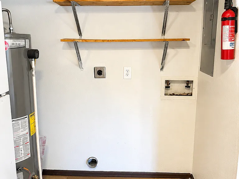 139 Juniper Pl #D — Photo 15