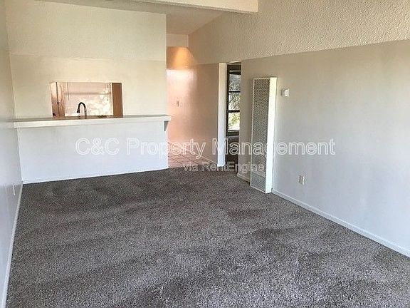 5th image of 426 Lighthouse Ave APT 1