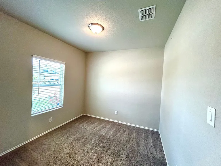 7409 Capricorn Way — Photo 4