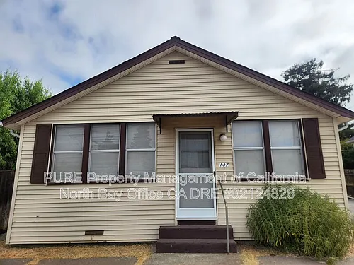 137 Wilson St Photo 1