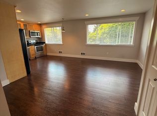 801 N Oakes St #805, Tacoma, WA 98406