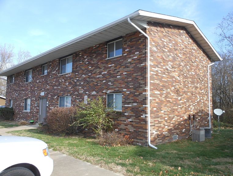 1st image of 724 Patty Dr APT C