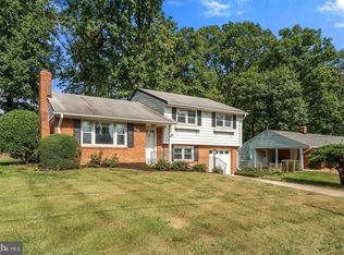 5323 Ravensworth Rd, Springfield, VA 22151