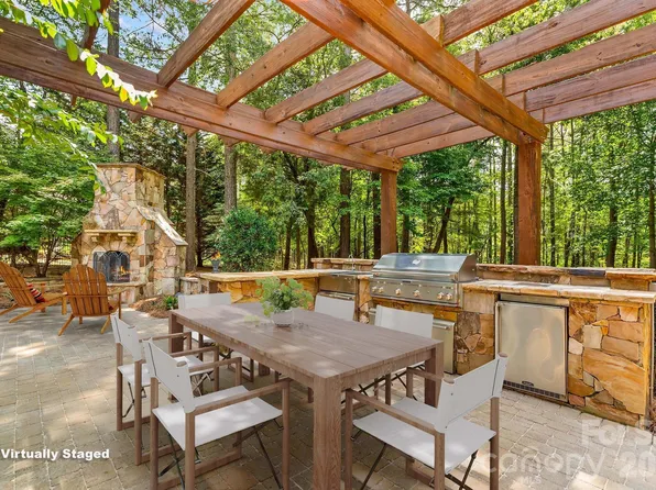 164 Bayberry Creek Cir, Mooresville, NC 28117