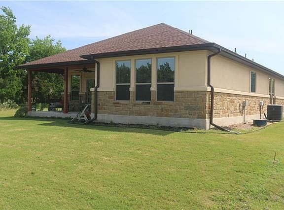 3rd image of 204 N Augusta Dr