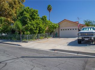 1565 N Brampton Ave, Rialto, CA 92376