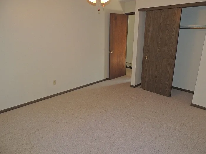 210 S Chestnut St #1 — Photo 8