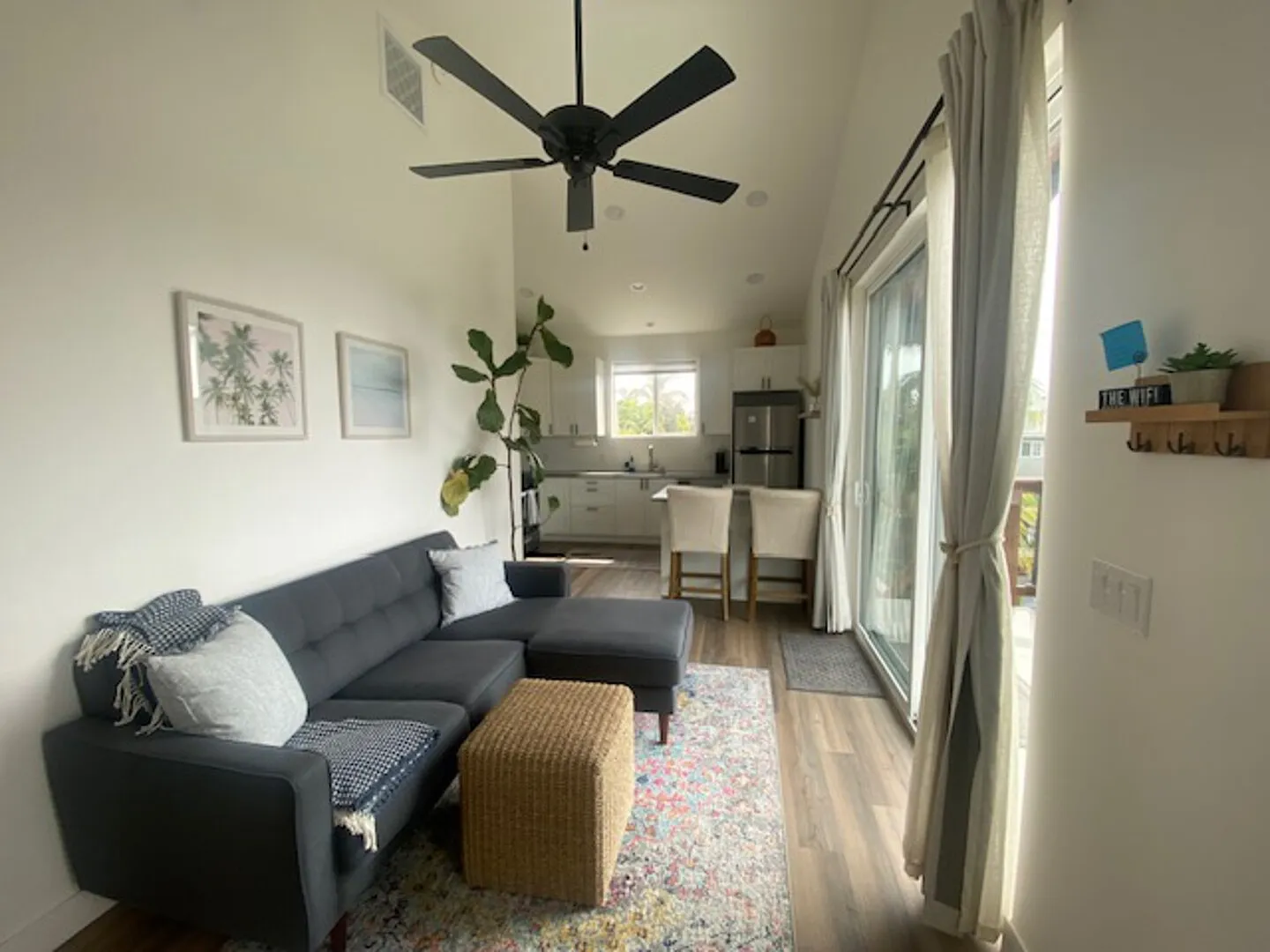 Beach Bungalow — Photo 3