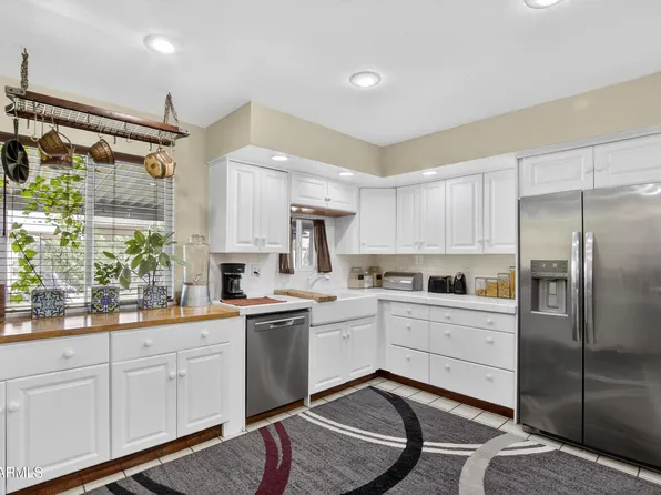 9726 W PINERIDGE Drive, Sun City, AZ 85351