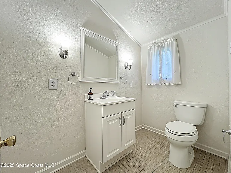 2811 N Indian River Dr — Photo 19