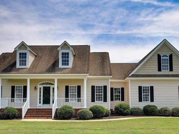 665 Hunters Pointe Road, Nashville, NC 27856