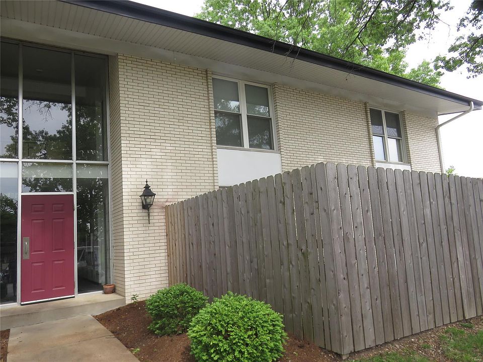 1st image of 10463 Briarbend Dr APT 7