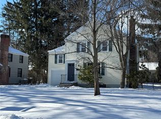 49 Clovercrest Dr, Rochester, NY 14618