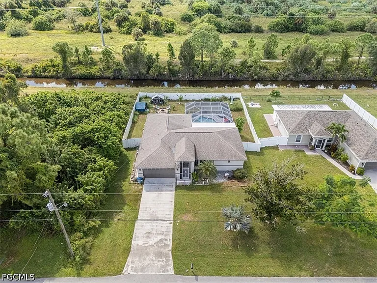 1021 Alvin Ave — Photo 11
