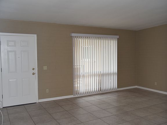 4th image of 6804 E 2nd St APT 26