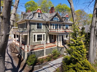 80 Mason Ter, Brookline, MA, 02446