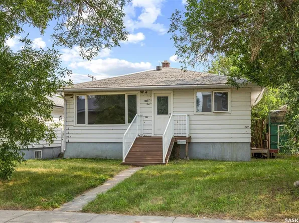 403 17th AVENUE E, Regina, SK S4N 0Y4