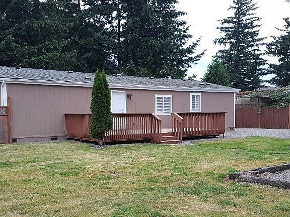 3rd image of 13606 Cedar Ct E