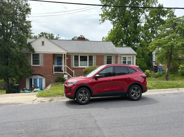 7313 Lynnhurst St, Chevy Chase, MD 20815
