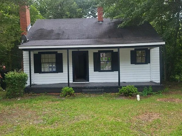 309 Central Dr, Fayetteville, NC 28301
