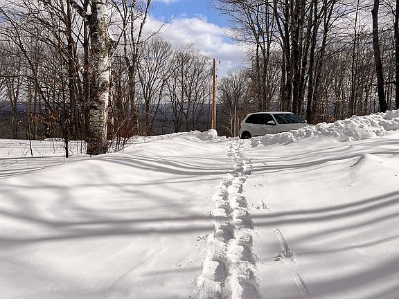 3rd image of 119 Advent Hill Road