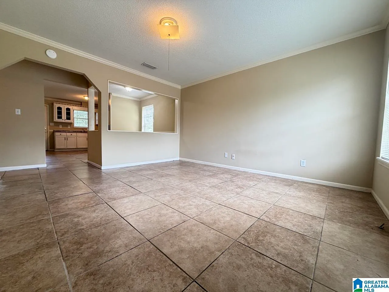 3 bed, 2.0 bath, $1,195 — Photo 3