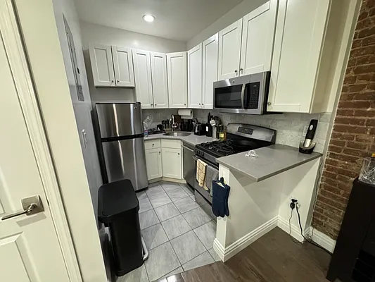 Rented by CNYC Apartments | media 9