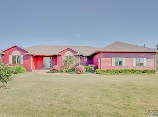 48408 253rd St, Garretson, SD 57030