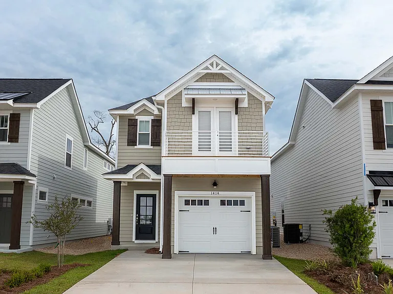 1414 Landon Hills Dr — Photo 1