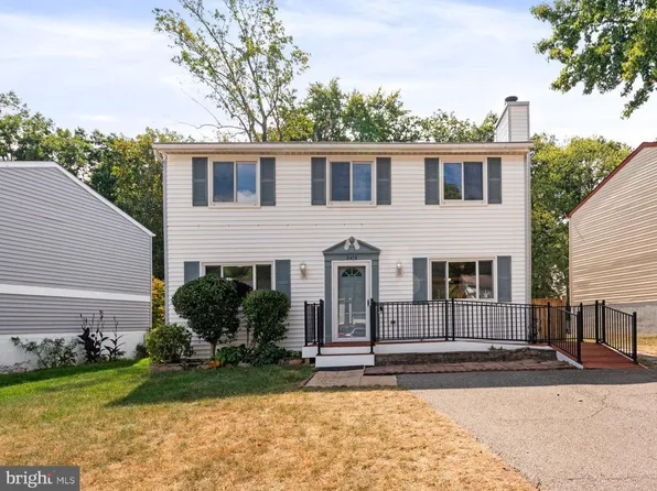 8476 Rippled Creek Ct, Springfield, VA 22153