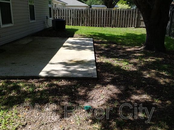 5th image of 2419 Brian Lakes Dr E