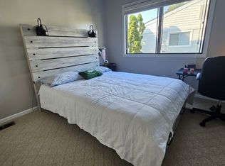 838 Cambridge Pl #130C, Wheeling, IL 60090