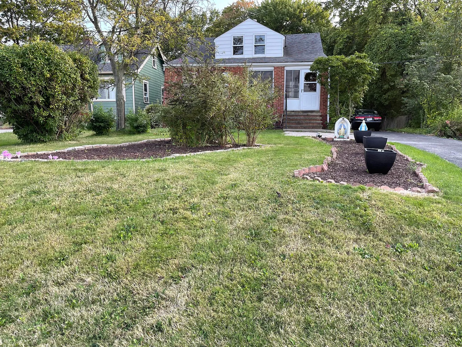 3 bed, 2100 sqft, $1,900 — Photo 2