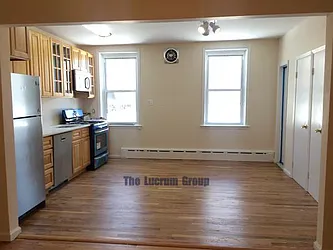 Rented by Lucrum Group